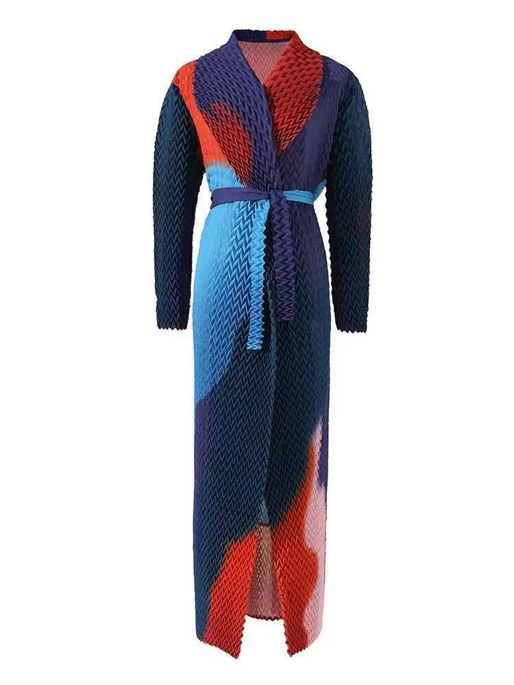 LANMREM Pleated Windbreaker For Women Contrast Color High End Belt Handmade Printed Trench Coat 2025 Spring New 2DB1145