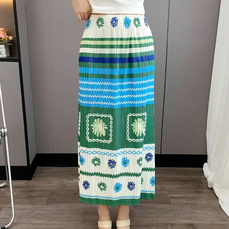 LANMREM Green Chic Pleated Women's Skirt 2025 New Niche Design Elegant Temperament Colorful Print Elastic Waist Skirts 2DB3748