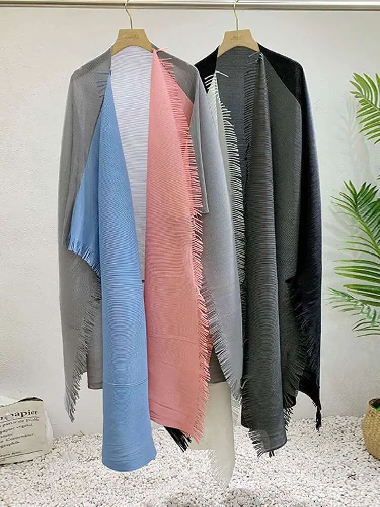LANMREM Women Robe Color Blocked Fringe Cardigan Pleated Windbreaker Loose Size Female Fashion Clothing 2025 Spring New 2DA8085