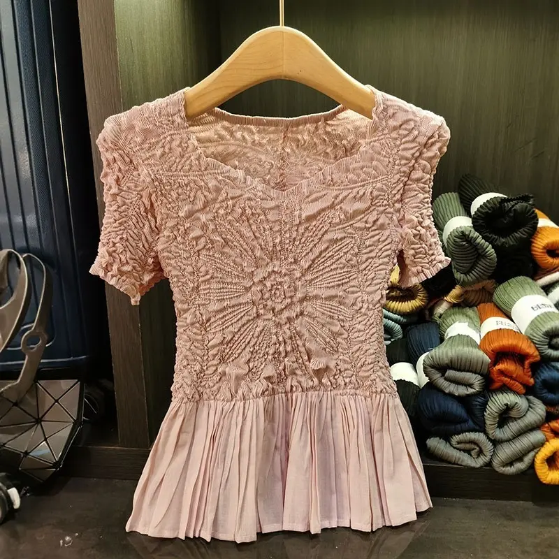 LANMREM Niche Beige Relief Pleated Round Neck Top For Women Summer 2025 New Versatile Short Sleeve Slim Spliced T-shirt 2DB3217