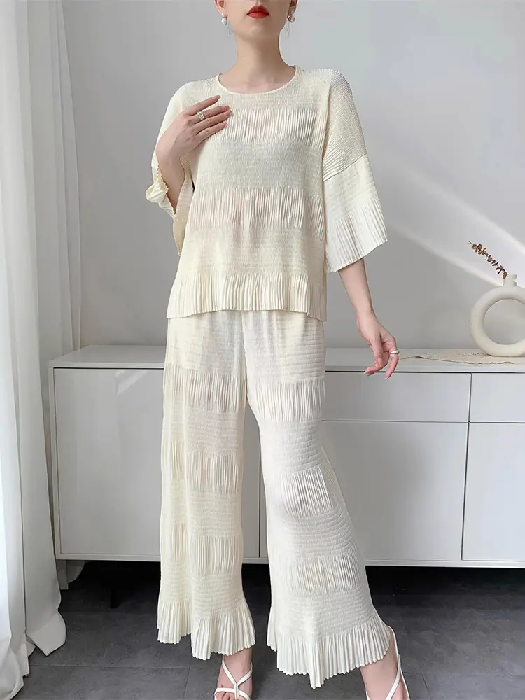 LANMREM High-end Women's Pleated Two Piece Set Summer Chic New O-neck Half Sleeve T-shirt + Wide Leg Straight Pants New 2DB3522
