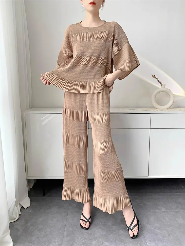 LANMREM High-end Women's Pleated Two Piece Set Summer Chic New O-neck Half Sleeve T-shirt + Wide Leg Straight Pants New 2DB3522