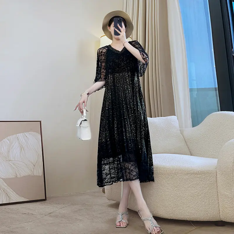 LANMREM Fake Two Pieces Lace Patchwork Black Pleaetd Women's Dress Bawting Sleeve Chic Fashion V Collar Dresses Summer 2DB3691