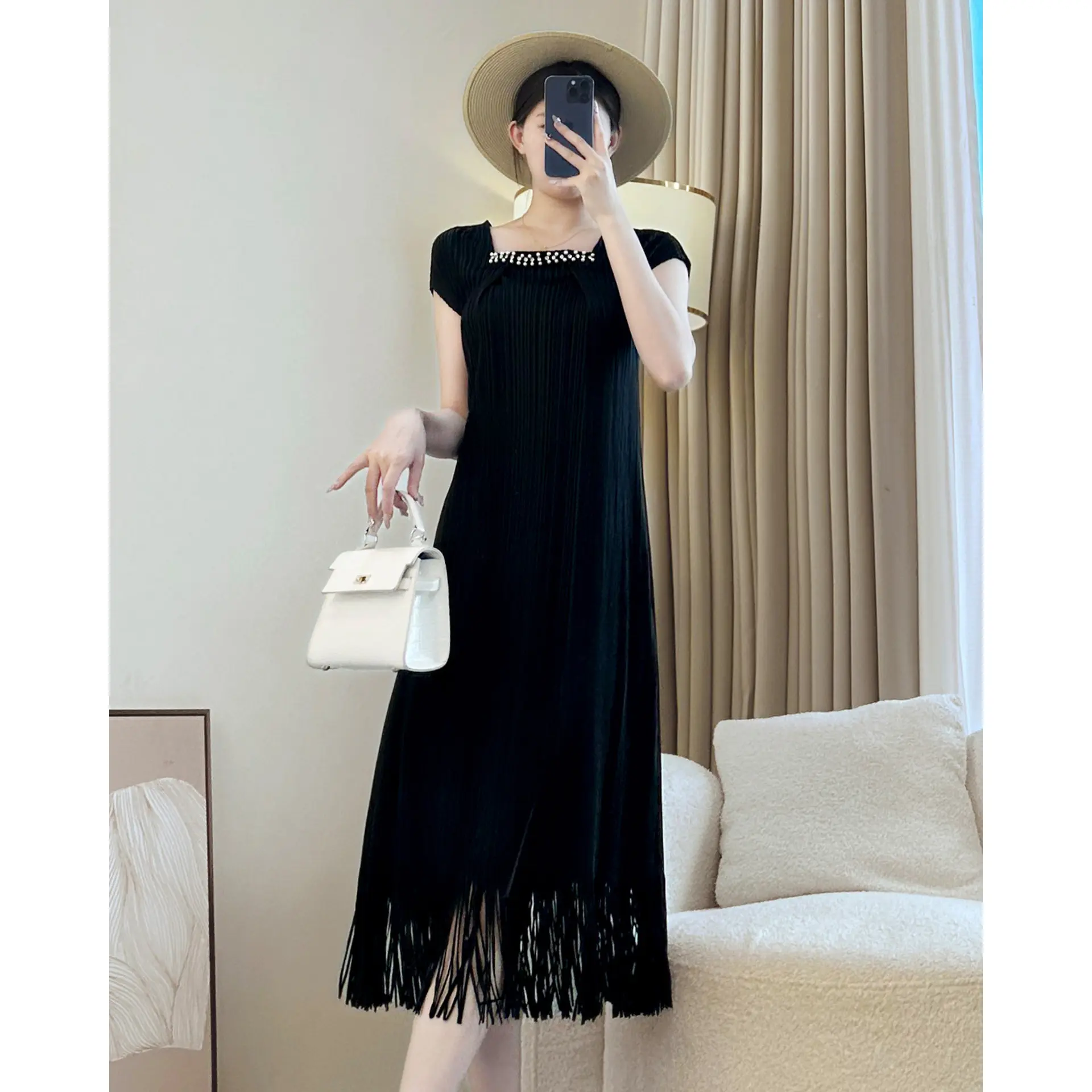 LANMREM Niche Square Collar Pleated Women's Dress Black Sleeveless Design Tassel Spliced Design Elastic Loose Dresses 2DB3691