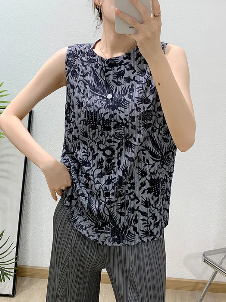 LANMREM O-neck Pleated Top Women's Summer 2025 New Printed Simple Sleeveless V-neck Cardigan Single Breasted Vest Chic 2DB3443