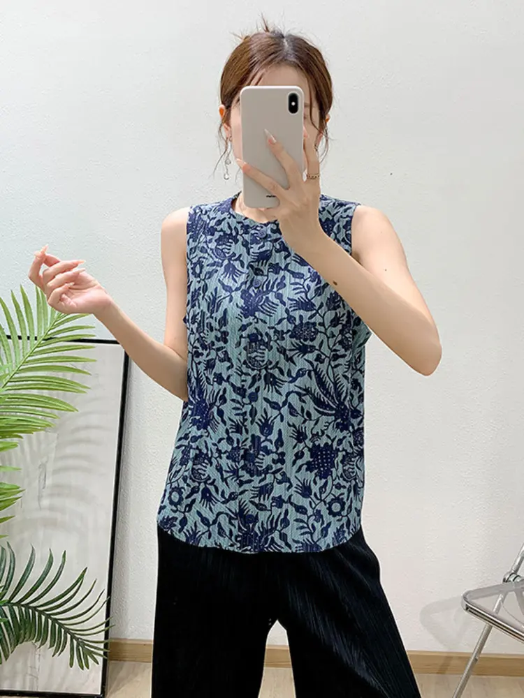 LANMREM O-neck Pleated Top Women's Summer 2025 New Printed Simple Sleeveless V-neck Cardigan Single Breasted Vest Chic 2DB3443
