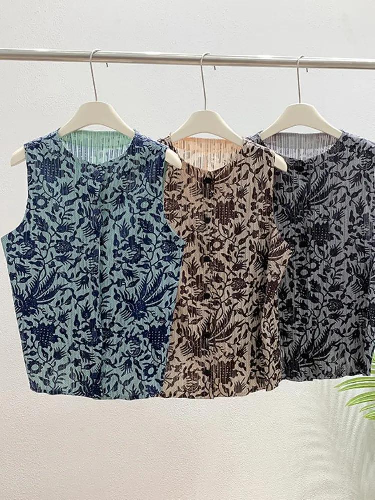LANMREM O-neck Pleated Top Women's Summer 2025 New Printed Simple Sleeveless V-neck Cardigan Single Breasted Vest Chic 2DB3443