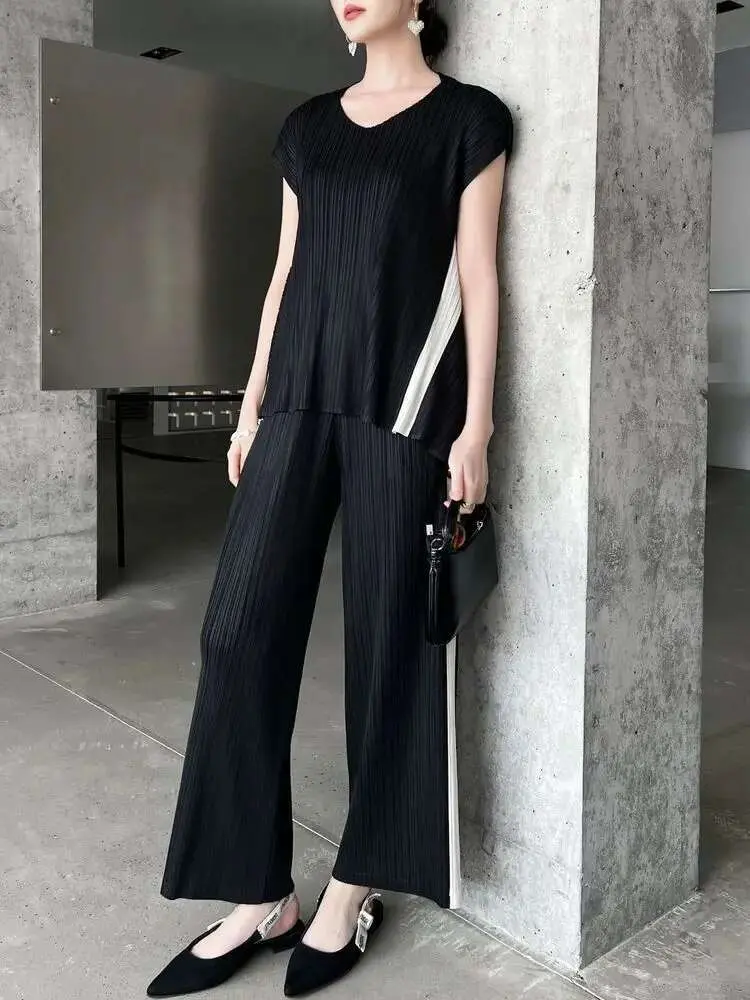 LANMREM Patchwork Color Pleated Sets Women 2025 New O-Neck Short Sleeve Loose Tops Elastic Waist Trousers Two-piece Set 2DE678