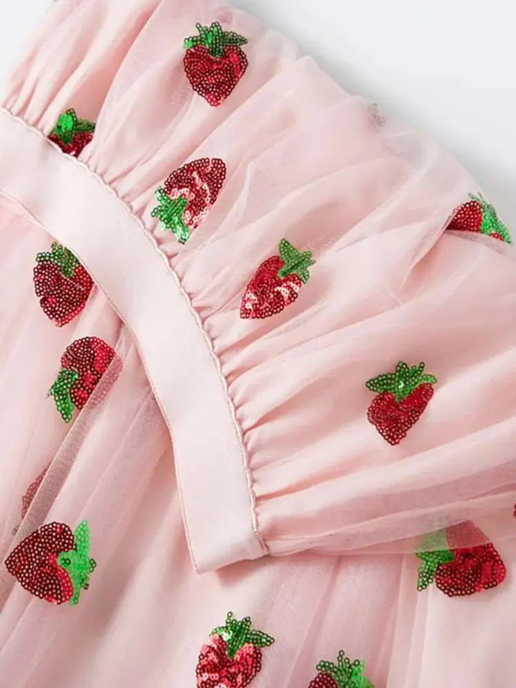 LANMREM Sweet Strawberry Sequin Gauze Skirts Women Fashion 2025 New High Waist Solid Color Temperament Mid-lenght Skirt 2DE717
