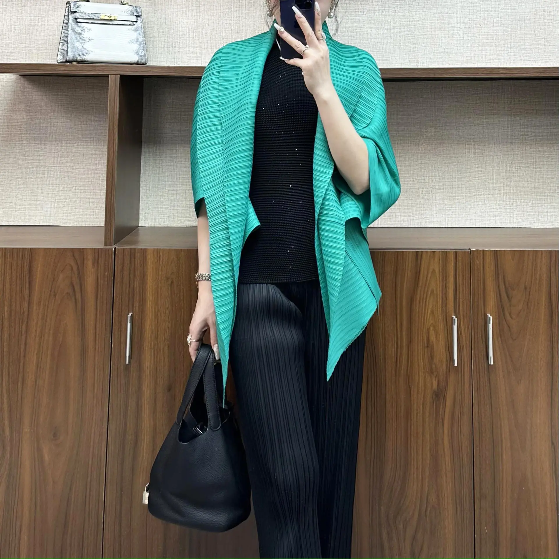 LANMREM Pleated New Women's Black Jackets Loose Solid Color Simple Double Layer Collar Irregular Cardigan Short Coat 2DB3726