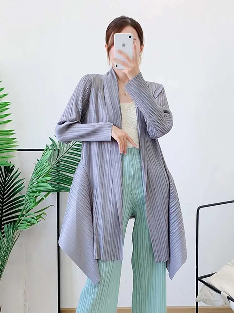LANMREM Pleated Trench Coat Cardigan 2025 Spring Thin Windbreaker Long Sleeve Irregular Loose Mid-length Coats Elegant 2R4617