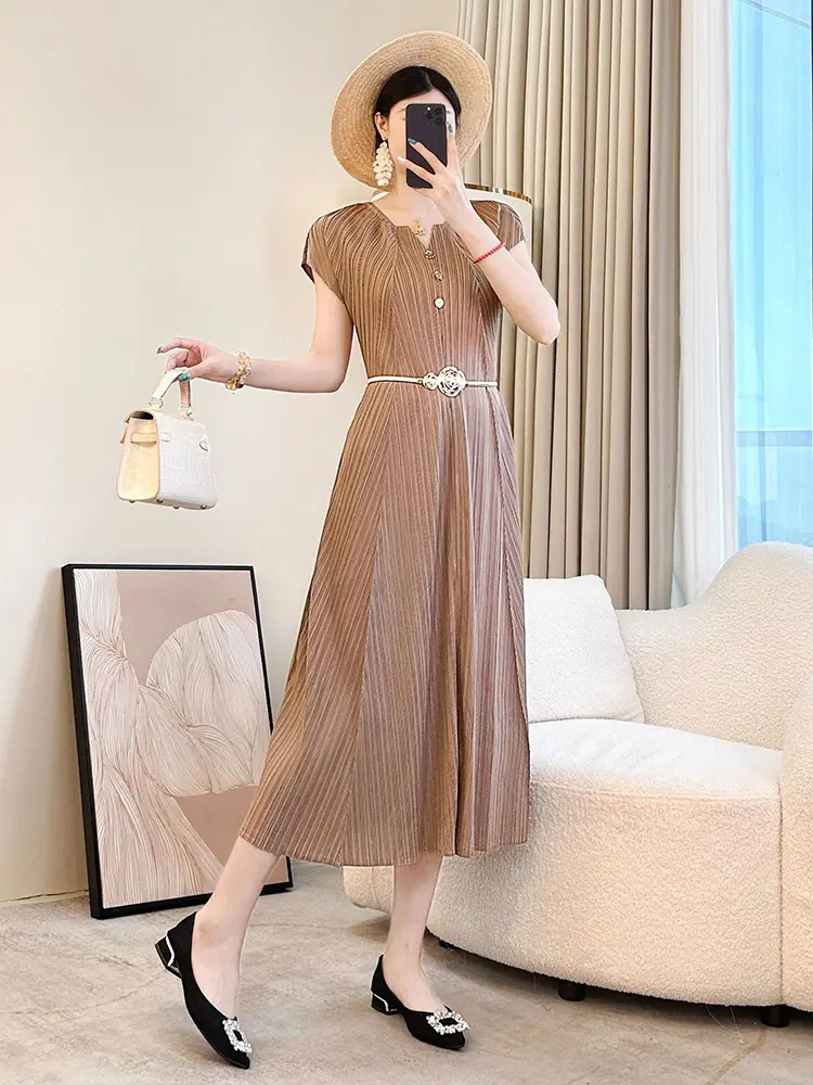 LANMREM Summer Short Sleeve Pleated Dress For Women 2025 Bew Button Decoration Spliced Design Black A-line Dresses Chic 2DB2995