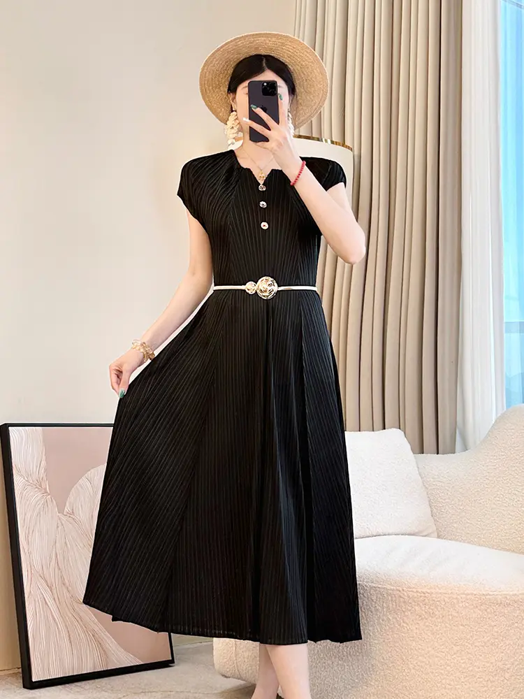 LANMREM Summer Short Sleeve Pleated Dress For Women 2025 Bew Button Decoration Spliced Design Black A-line Dresses Chic 2DB2995
