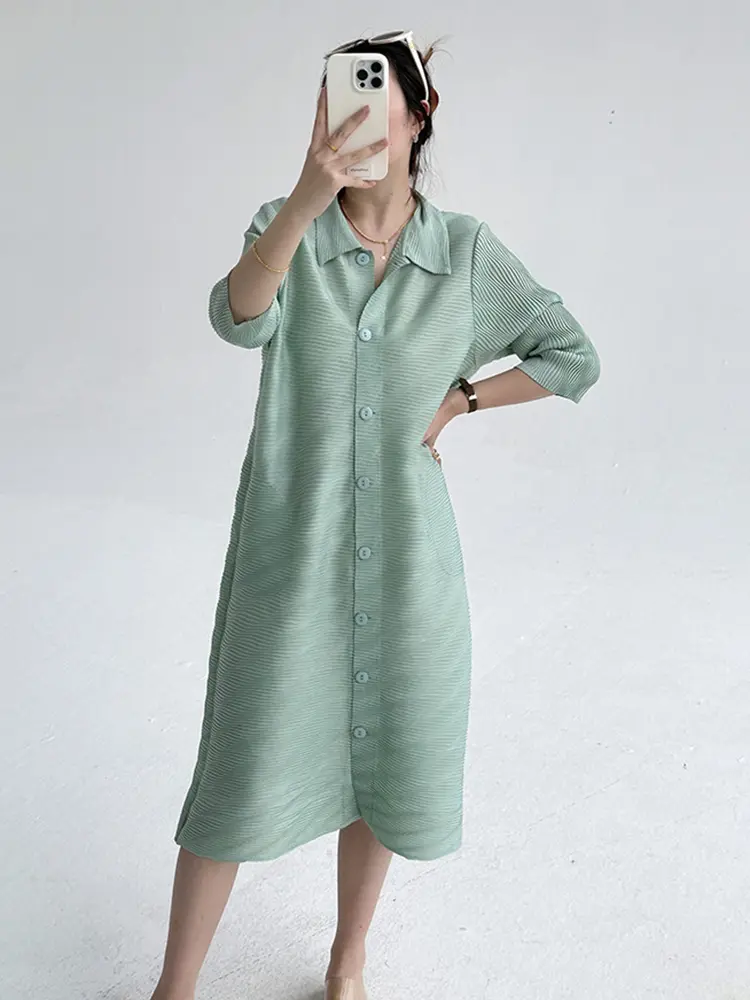 LANMREM Green 2025 New Pleated Women's Dress Turn-down Collar Cardigan Single Breasted Elegant Elastic Loose Dresses 2DB3595