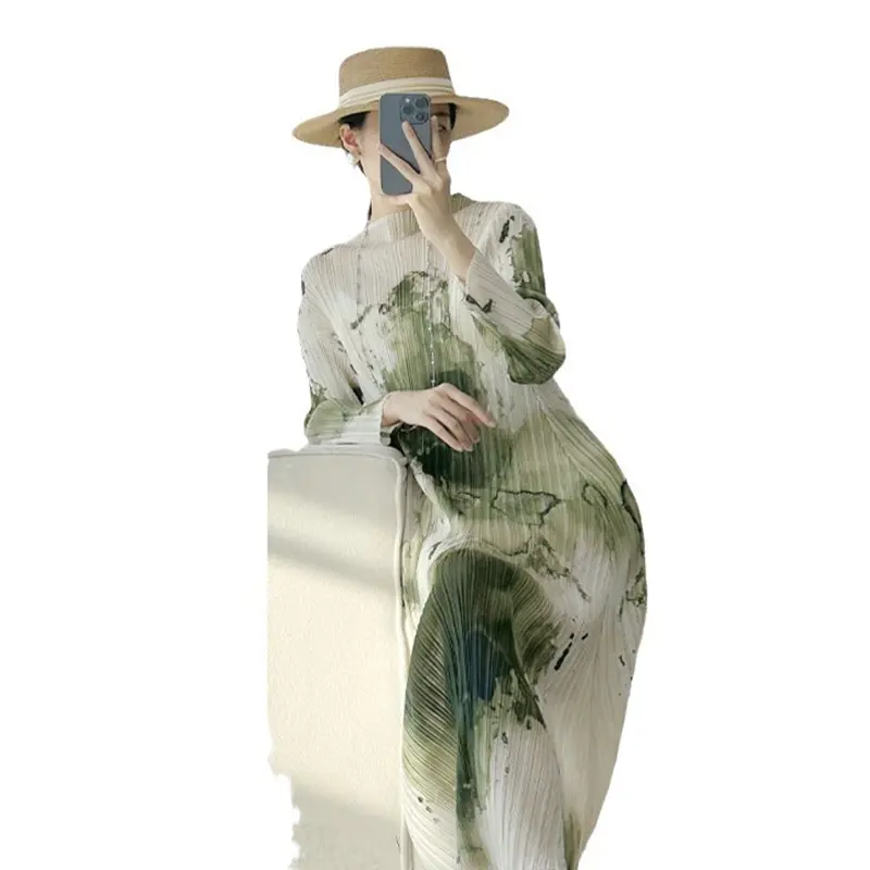 LANMREM Niche Chic Ink Wash Abstract Printing Design Chinese Style Pleated Women's Green Dress 2025 New Elastic Casual 2DB3200