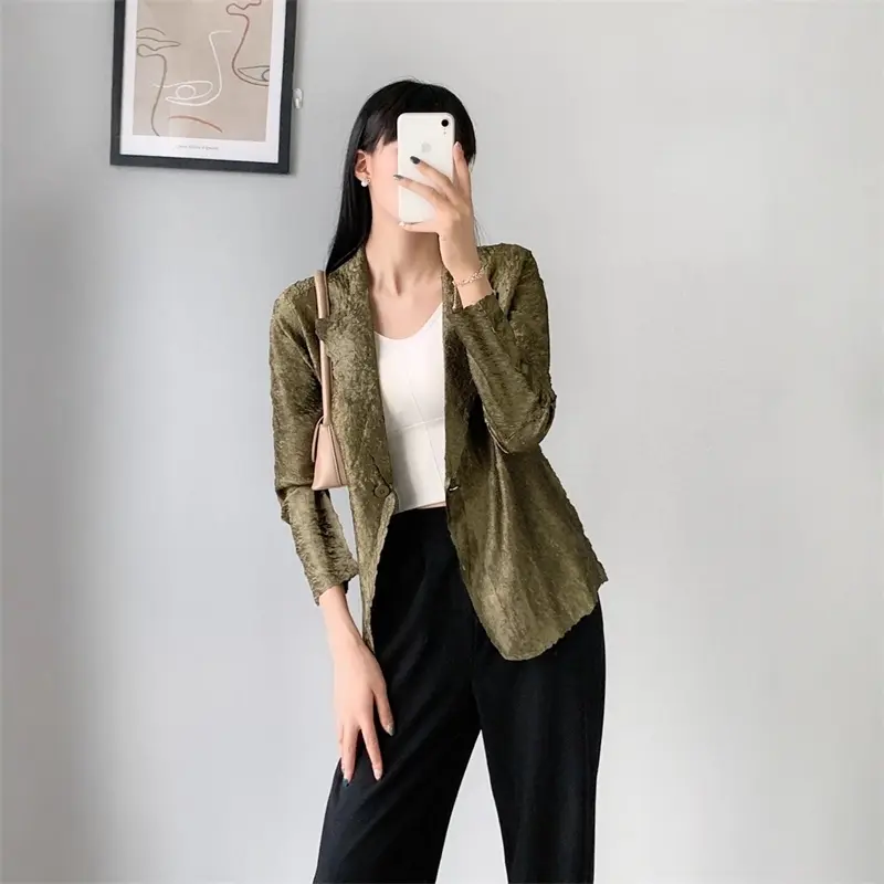 LANMREM Fashion Pleated Blazer For Women 2025 Chic New High-End High Elastic Slim Casual Single Button Design Suit Coat 2DB4232
