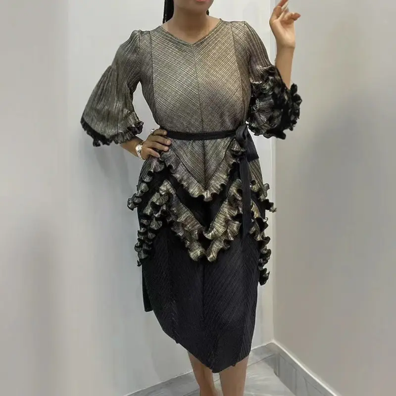 LANMREM High-end Pleated Women's Dress Fashion Gold Foil Printing Elegant Elastic Loose Lace Up Stringy Selvedge Design Clothing