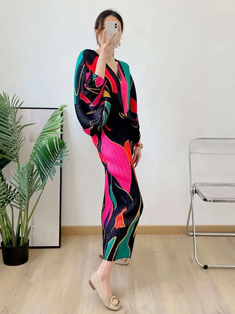 LANMREM Midi Batwing Sleeves Dress Women's V Neck Printing Pleated Loose Dresses Female Fashion Festival Clothing 2R1789