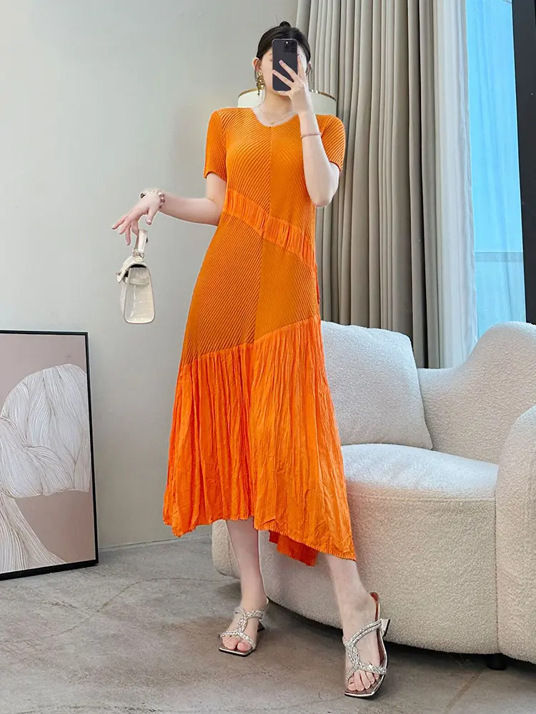 LANMREM Ealstic Slim Pleated Women's Dress 2025 New Summer Short Sleeve V Collar Irregular Spliced Design A-line Dresses 2DB3372