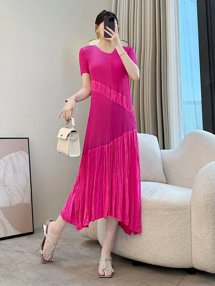 LANMREM Ealstic Slim Pleated Women's Dress 2025 New Summer Short Sleeve V Collar Irregular Spliced Design A-line Dresses 2DB3372