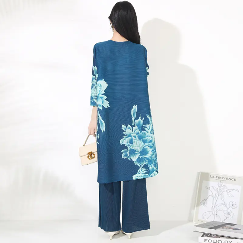 LANMREM Chic Fashion Pleated Women's Two Pieces Set 2025 Autumn New Printed Round Neck Mid-Length Top And Wide-Leg Pants 2DB4097