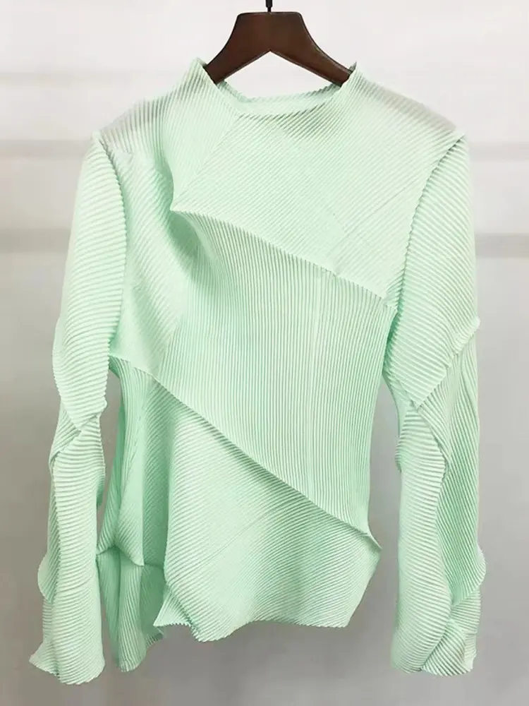 LANMREM Irregular Pleated T-shirt For Women Round Neck Long Sleeves Fold Style Solid Color Female Casual Top 2025 Spring 2DA8900