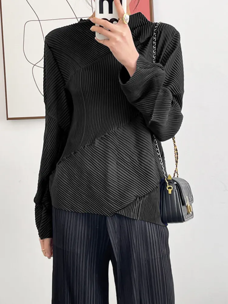LANMREM Irregular Pleated T-shirt For Women Round Neck Long Sleeves Fold Style Solid Color Female Casual Top 2025 Spring 2DA8900