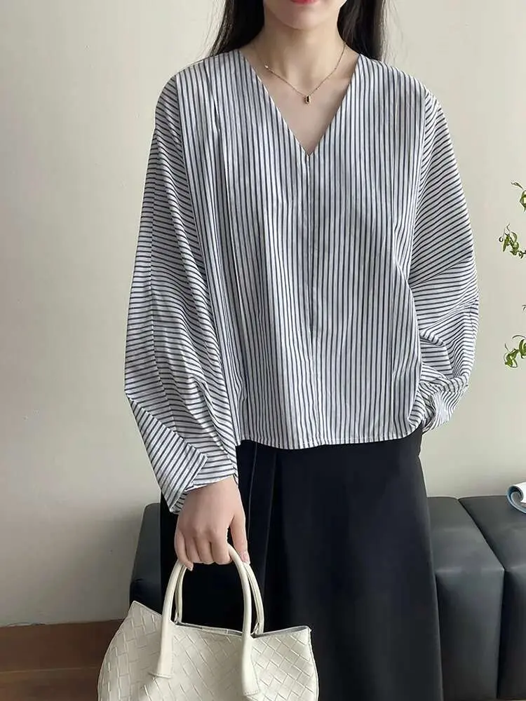 LANMREM French V-neck Shirt Women's Temperament Vertical Stripe Loose Casual Pullover Top Fold Cuff Deisng Blouse 2025 New 2696