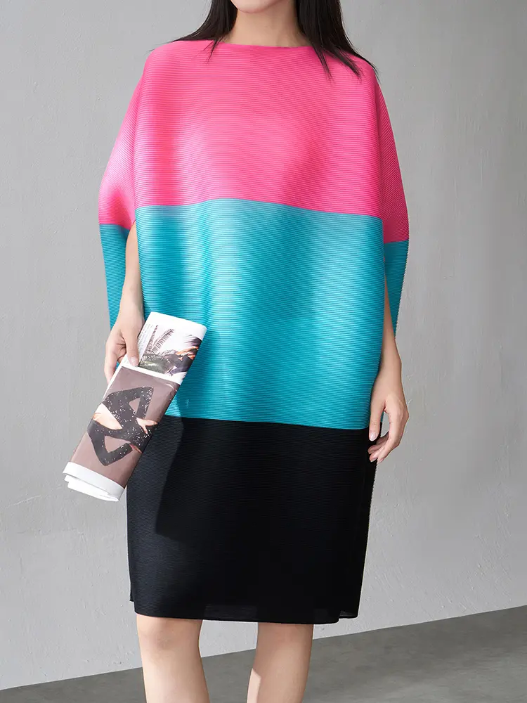 LANMREM Color Block Dress For Women 2025 Summer New Loose Large Size Pleated Midi Dresses Female Casual Clothes 2DM1029