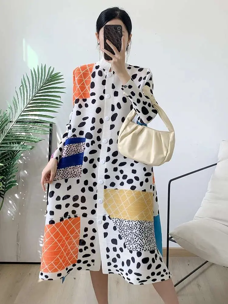 LANMREM Pleated Contrast Color Leopard Printed Dress Stand Neck Single Breasted Mid-length Dresses Women Party Clothing 2Q1027