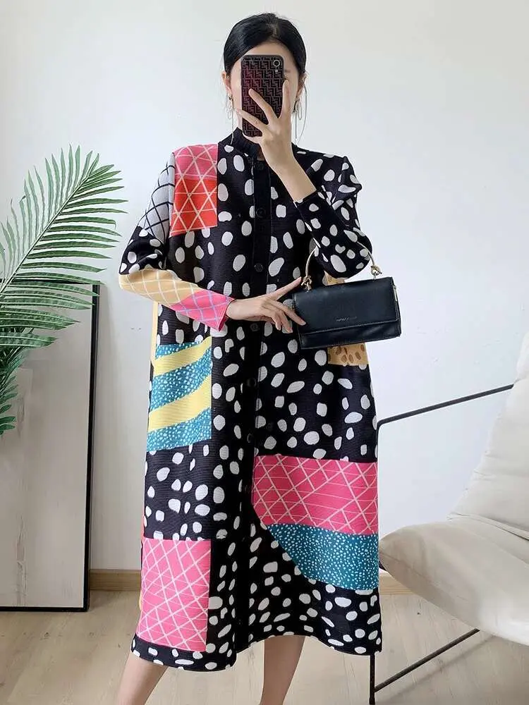 LANMREM Pleated Contrast Color Leopard Printed Dress Stand Neck Single Breasted Mid-length Dresses Women Party Clothing 2Q1027