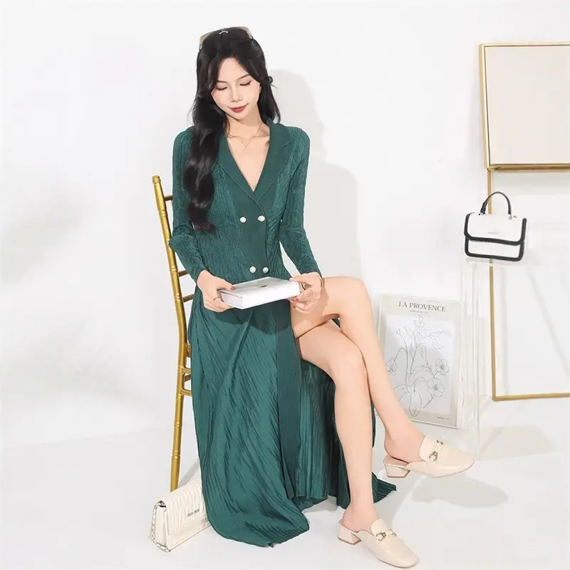 LANMREM Double Breasted Notched Collar Design Pleated Women's Cardigan Dress 2025 New High-End Waist-Slimming Clothing 2DB4226