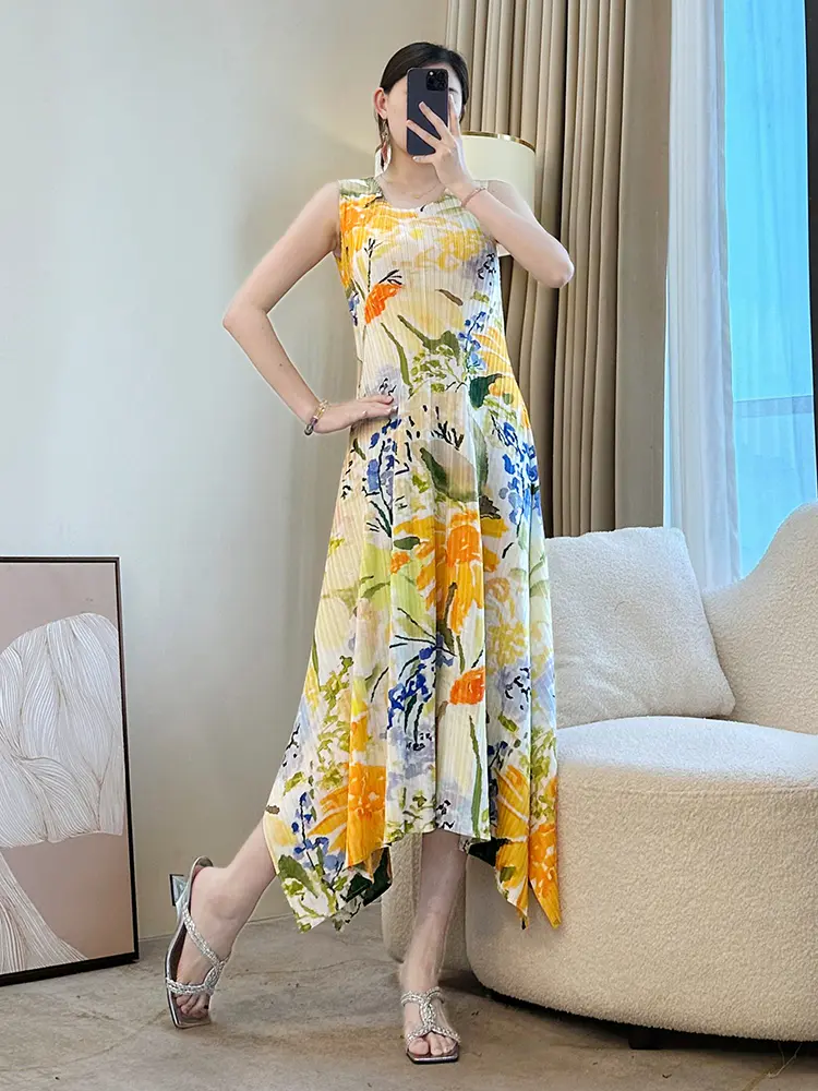LANMREM Summer Women's Pleated Dress Loose Elastic Slim Sleeveless Printting Irregular Dresses 2025 New O-neck Clothing 2DB3427