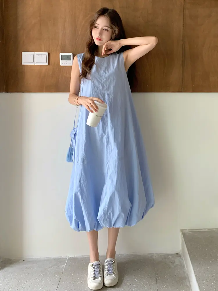 LANMREM Fashion Blue Sleeveless Puff Dress For Women 2025 Summer New Casual Long Dresses With Bag 2DM1039