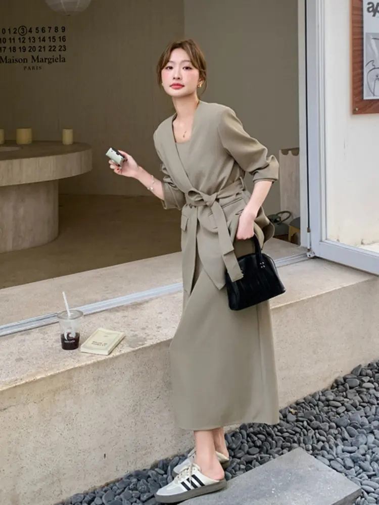 LANMREM Khaki Suit Set For Women 2025 New Niche Suspender Dress And Long Sleeve V Collar Blazer Coat Two Pieces Sets  2DB2791