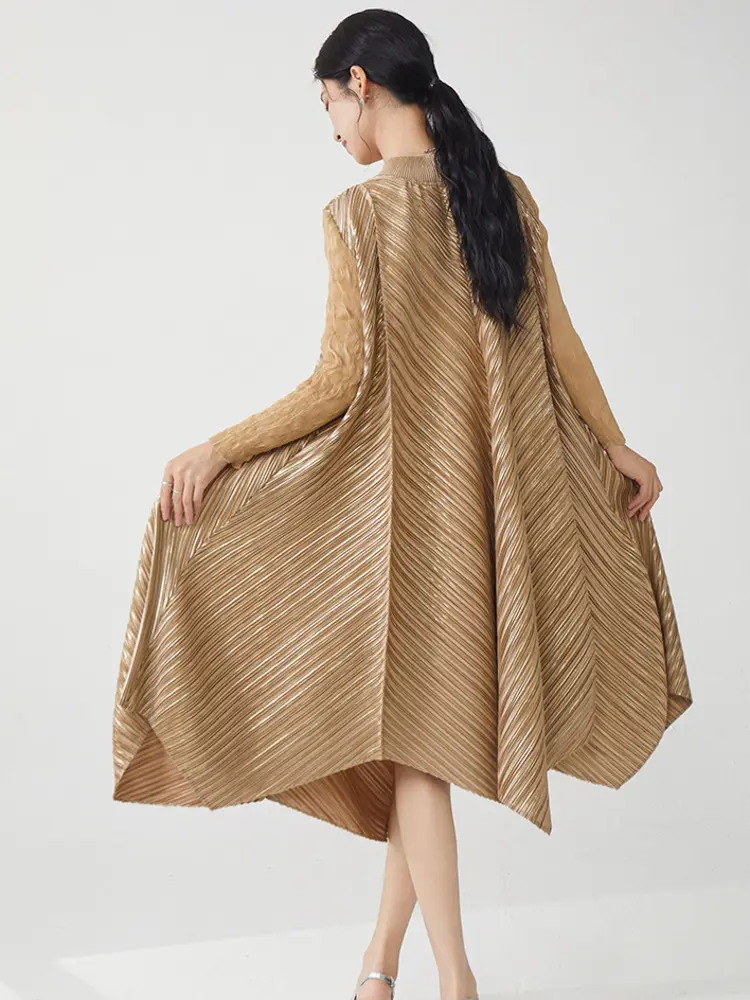LANMREM Gold Foil Printing Design Irregular Pleated Women's Dress Elastic Loose Long Sleeves High-end Stand Collar Cloth 2DB3554