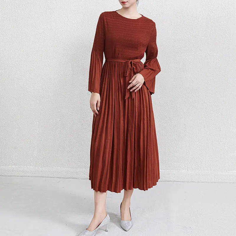 LANMREM Niche Chic Women's Pleated Flare Long Sleeve Dress 2025 Autumn Bandage Deisgn O-neck Mid-Length Inner Dresses 2DB3858