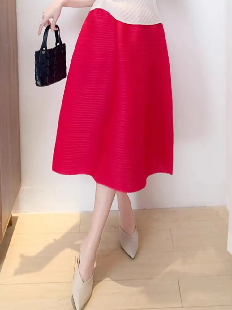 LANMREM Fold 2025 NewElegant Temperament Women's Skirt Versatile Loose Elastic High Waist Office Lady Ball Gown Skirts 2DB3381