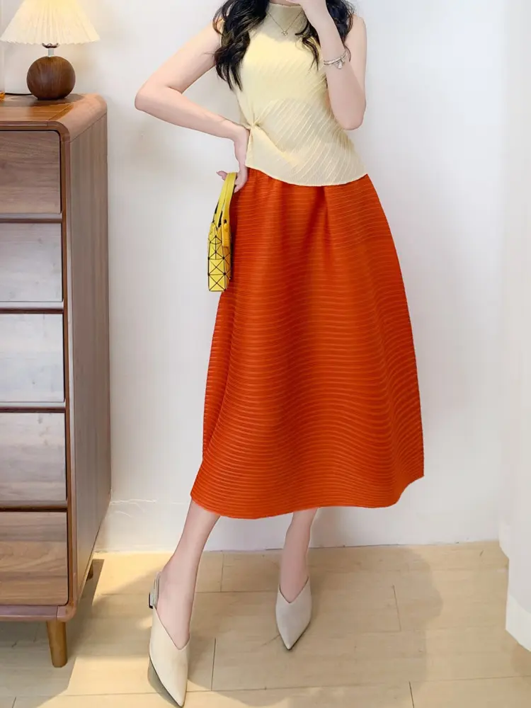 LANMREM Fold 2025 NewElegant Temperament Women's Skirt Versatile Loose Elastic High Waist Office Lady Ball Gown Skirts 2DB3381