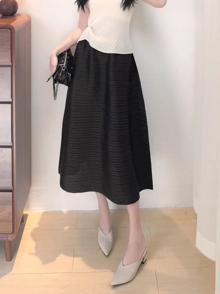 LANMREM Fold 2025 NewElegant Temperament Women's Skirt Versatile Loose Elastic High Waist Office Lady Ball Gown Skirts 2DB3381