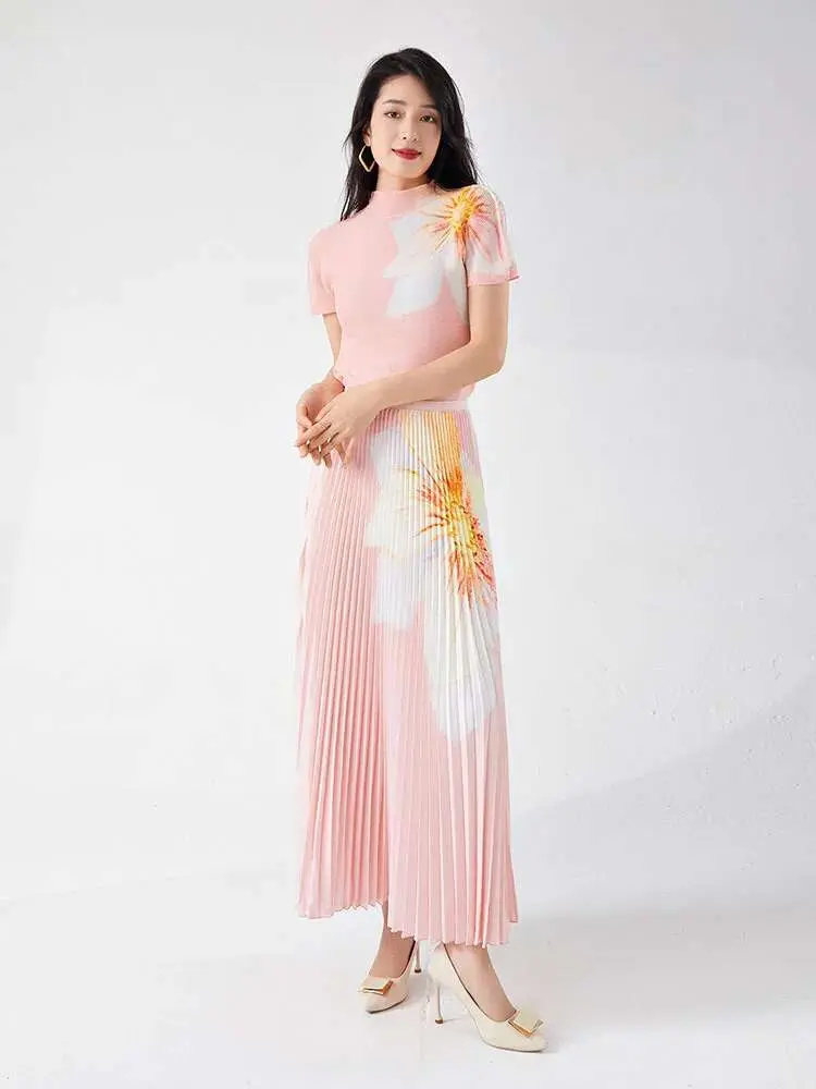 LANMREM Fashion Pleated Two-piece Set Women Turtleneck Short Sleeves With Elastic Waist Skirt 2024 Summer New Clothing 2Z1901