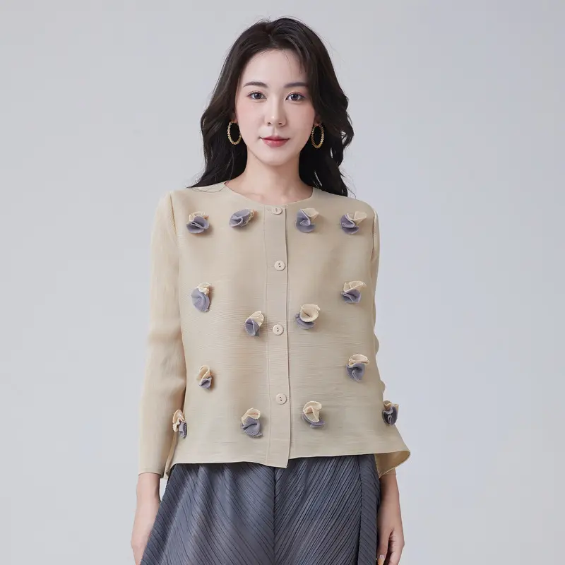 LANMREM New Pleated Floral Patchwork Cardigan Top For Women Autumn Niche Design Elastic Lightweight Single Breatd Shirt 2DB3910
