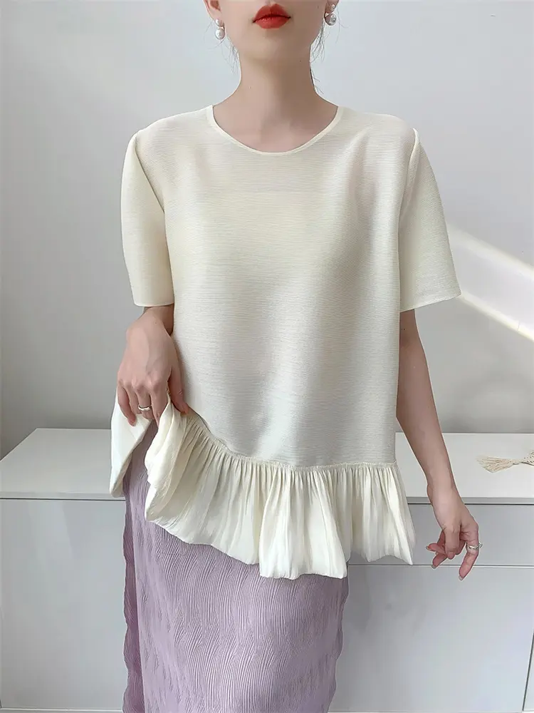 LANMREM Grey Summer Women's Pleated Top Chic Loose Short Sleeve T-shirt 2025 New Round Neck Spliced Lace Hem Design Tee 2DB3361