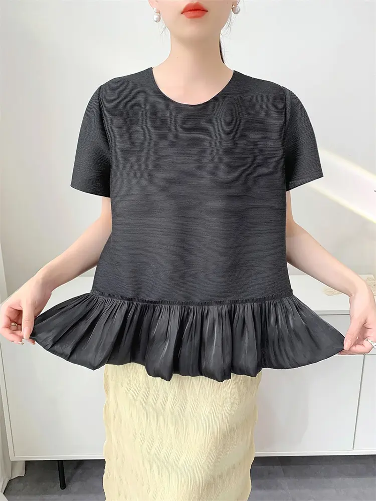 LANMREM Grey Summer Women's Pleated Top Chic Loose Short Sleeve T-shirt 2025 New Round Neck Spliced Lace Hem Design Tee 2DB3361