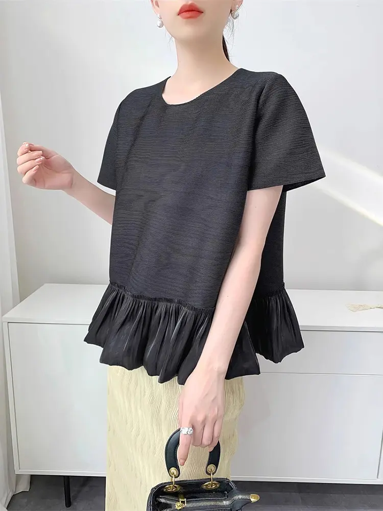 LANMREM Grey Summer Women's Pleated Top Chic Loose Short Sleeve T-shirt 2025 New Round Neck Spliced Lace Hem Design Tee 2DB3361