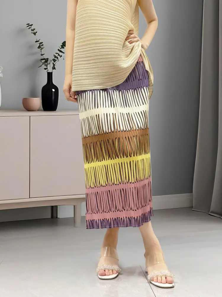 LANMREM Irregular Summer Pleated Women's Two Pieces Set Apricot Sleeveless O-neck Loose T-shirt And Printting Skirt Chic 2DB3564