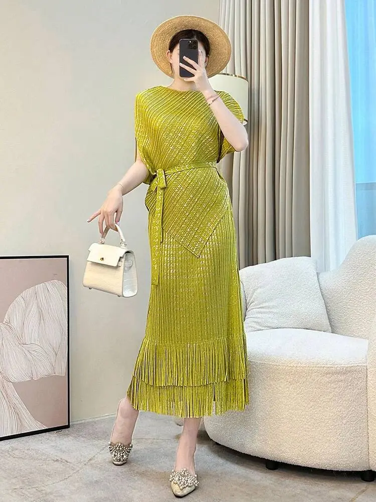 LANMREM Irregular Pleated Women's Two Pieces Set Bawting Short Sleeve Pullover T-shirt And Tassel Patchwork Design Skirt 2DB3136