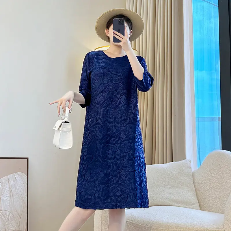 LANMREM High Quality Embroidered Dress For Women Summer 2025 New Elastic Loose Elegant Round Collar Half Sleeve Dresses 2DB3877