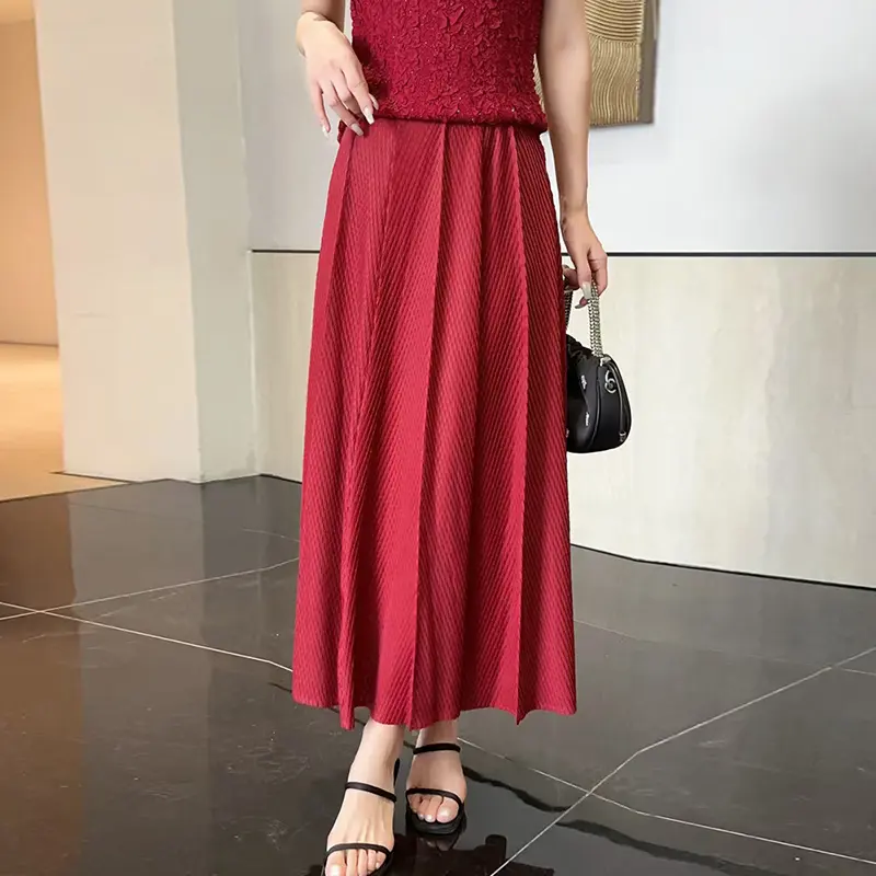 LANMREM High-End Beige Women's Summer Skirt Niche New Design Elastic High-Waist Draped Red A-Line Pleated Long Skirts 2DB3844