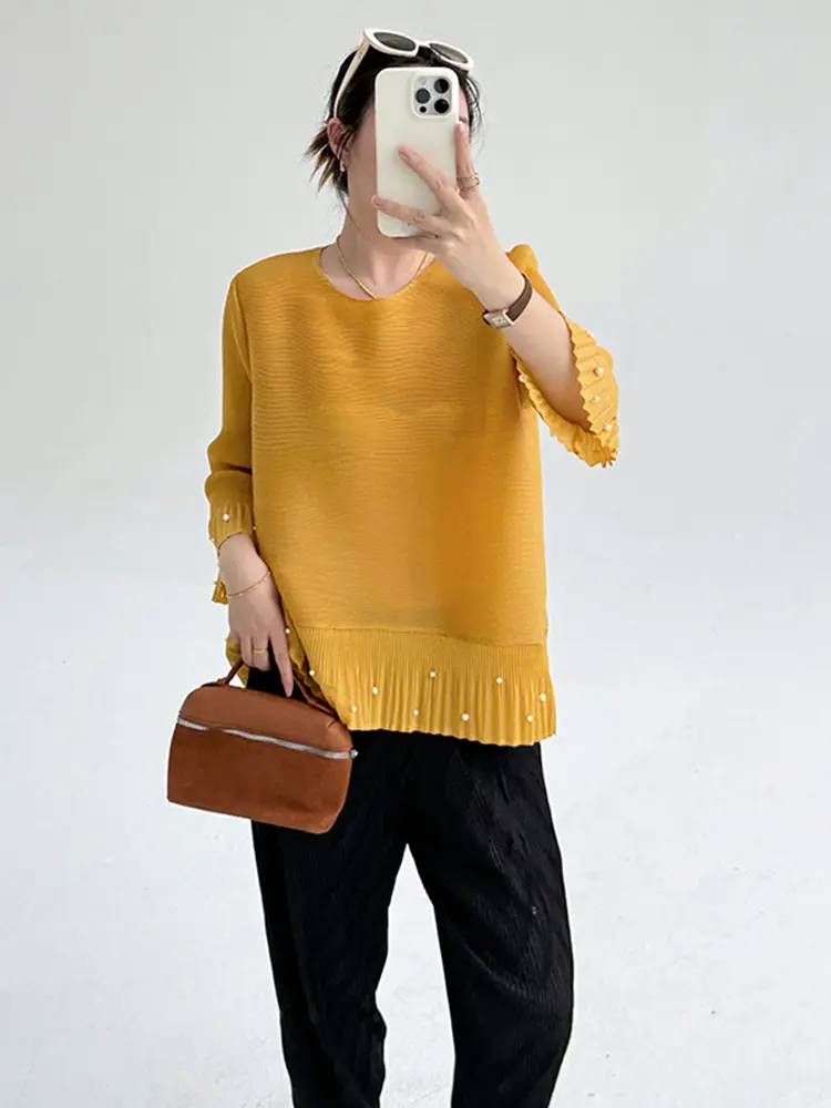 LANMREM 2025 New Nail Bead Trumpet Sleeve O-neck Slim Pleated Top Temperament Versatile Three Quarter Sleeve T-shirts 2DB3026